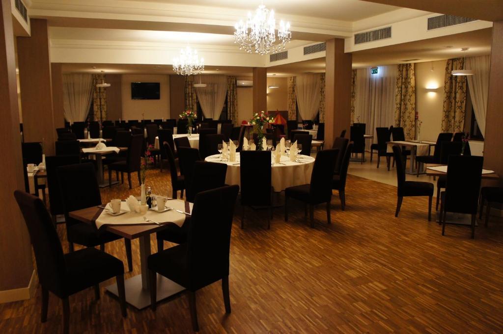 Hotel Camelot Szczawno-Zdroj Exterior photo