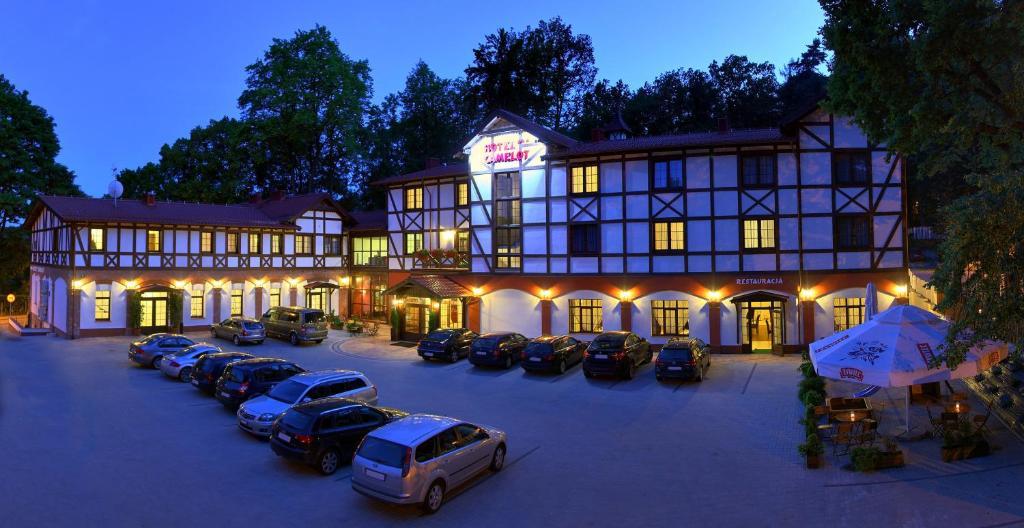 Hotel Camelot Szczawno-Zdroj Exterior photo